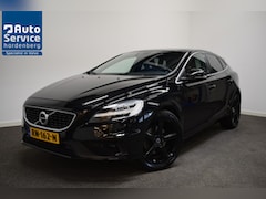 Volvo V40 - 2.0 T4 190pk R Design Black Ed. Trekhaak 1500kg/ Airco/ Camera/ LED/ PDC v+a