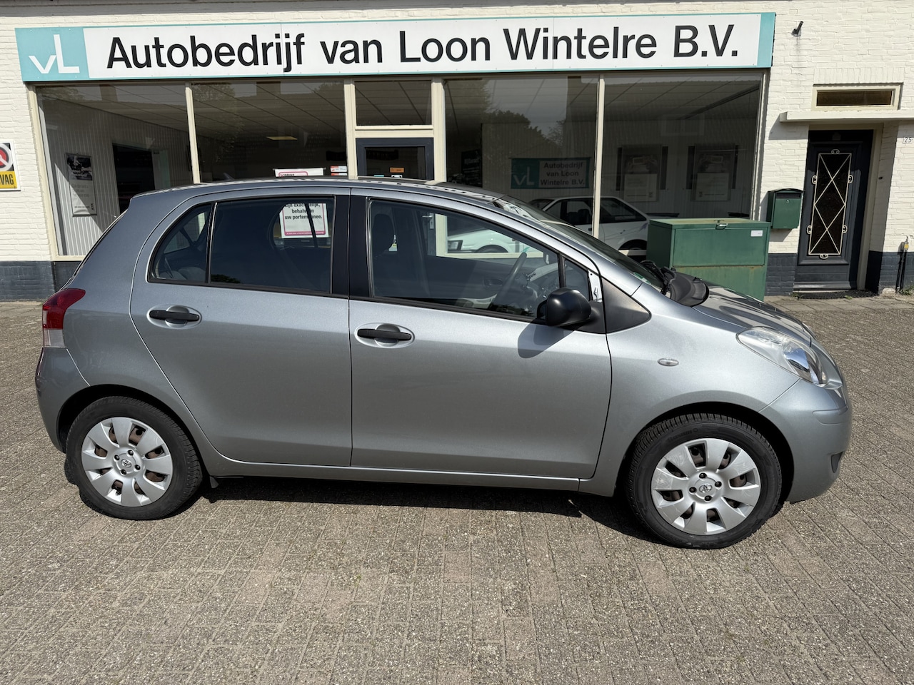 Toyota Yaris - 1.0 VVT-i Access 1.0 VVT-i Access 5drs, Airco, Centrale deurvergrendeling op afstand - AutoWereld.nl