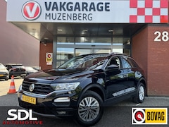 Volkswagen T-Roc - 1.0 TSI Style // ADAPT. CRUISE // CLIMA // NAVI+CARPLAY // PDC //