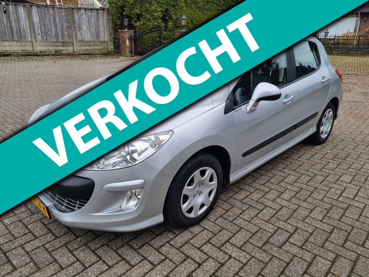 Peugeot 308 - 1.6 VTi XS 1.6 VTi XS, MOOIE FRISSE 5 DEURS AUTO, VEEL RUIMTE. - AutoWereld.nl