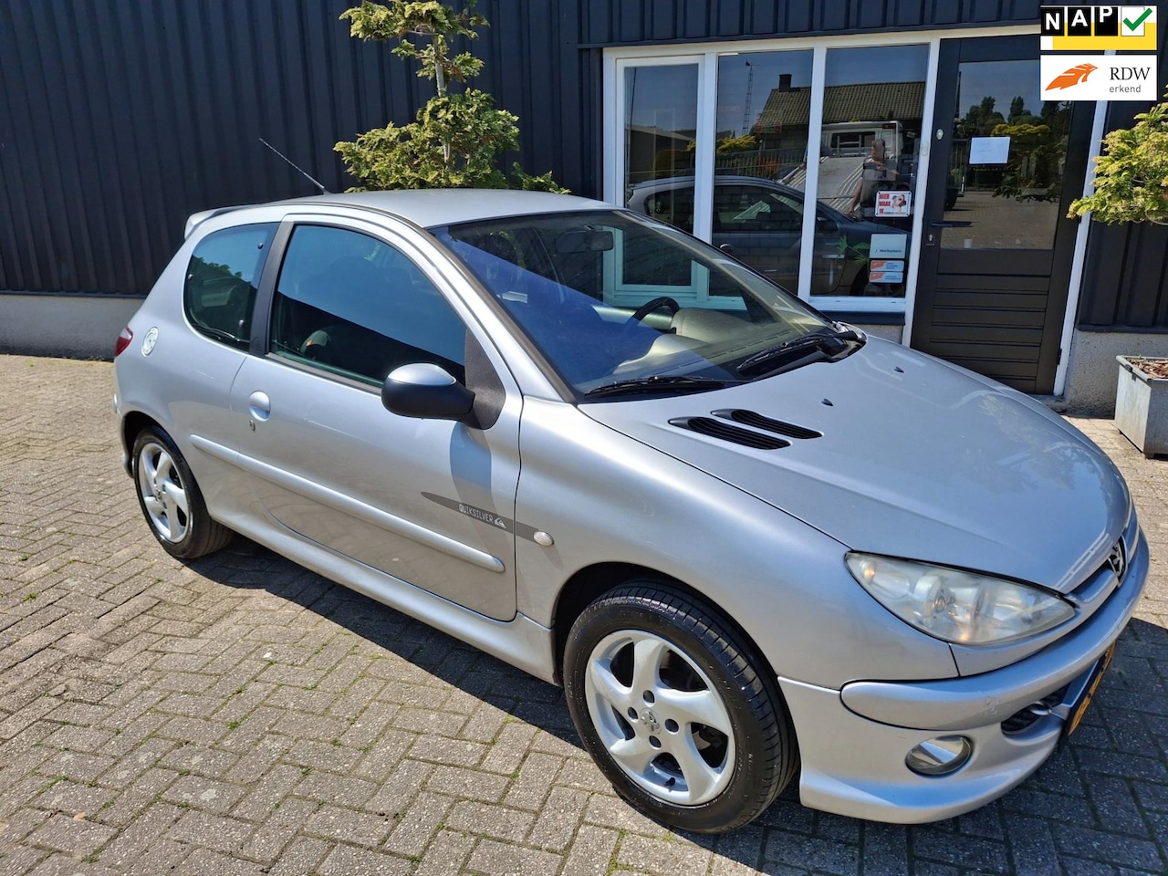 Peugeot 206 - 1.4 Quiksilver*AIRCO*nieuwe apk* - AutoWereld.nl