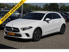 Mercedes-Benz A-klasse - 250e AUT8 Business Line LEDER WIDESCREEN CARPLAY CAMERA