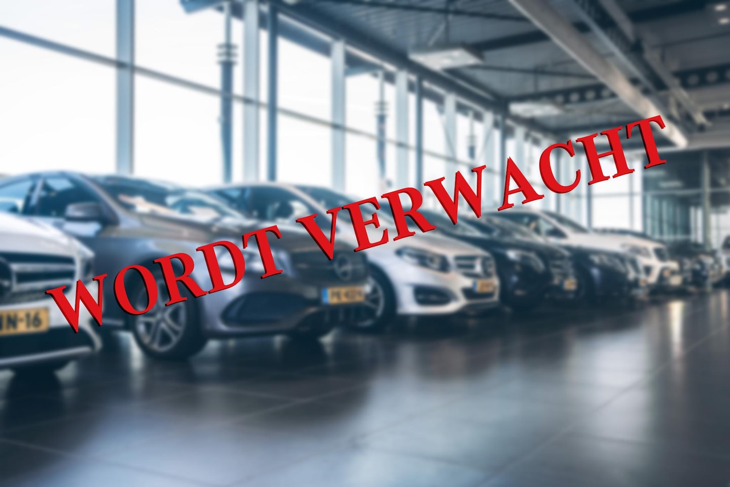 Mercedes-Benz B-klasse - 180 Ambition Line: AMG | Panorama dak | Or. NL auto, dealer onderhouden - AutoWereld.nl
