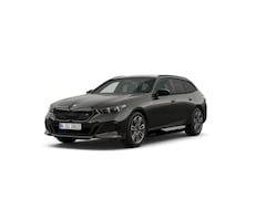 BMW i5 - M60 xDrive 84 kWh | M Sportpakket Pro | Equipment Pack Pro | Travel Pack
