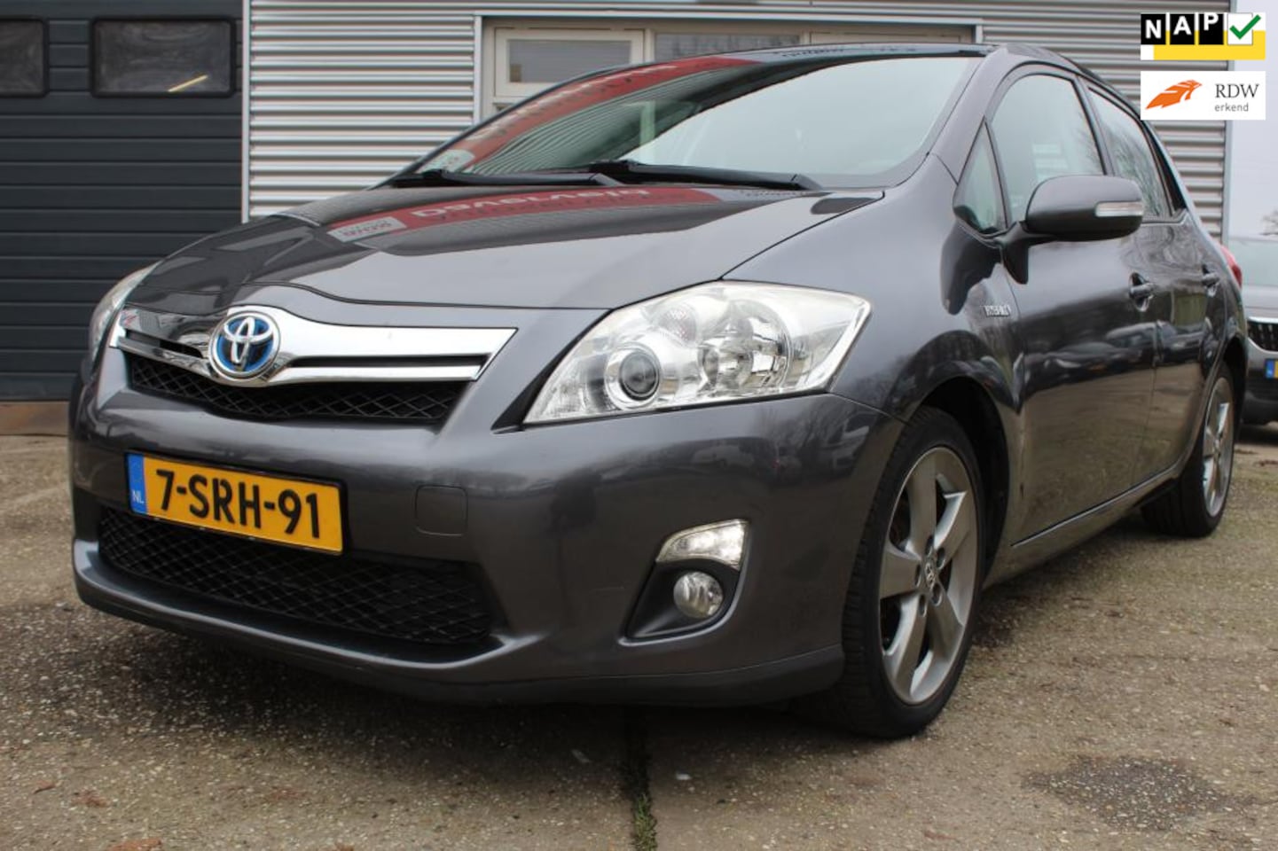Toyota Auris - 1.8 Full Hybrid Dynamic Business 1.8 Full Hybrid Dynamic Business, climate-control,cruise-control, nette zuinige auto, came - AutoWereld.nl