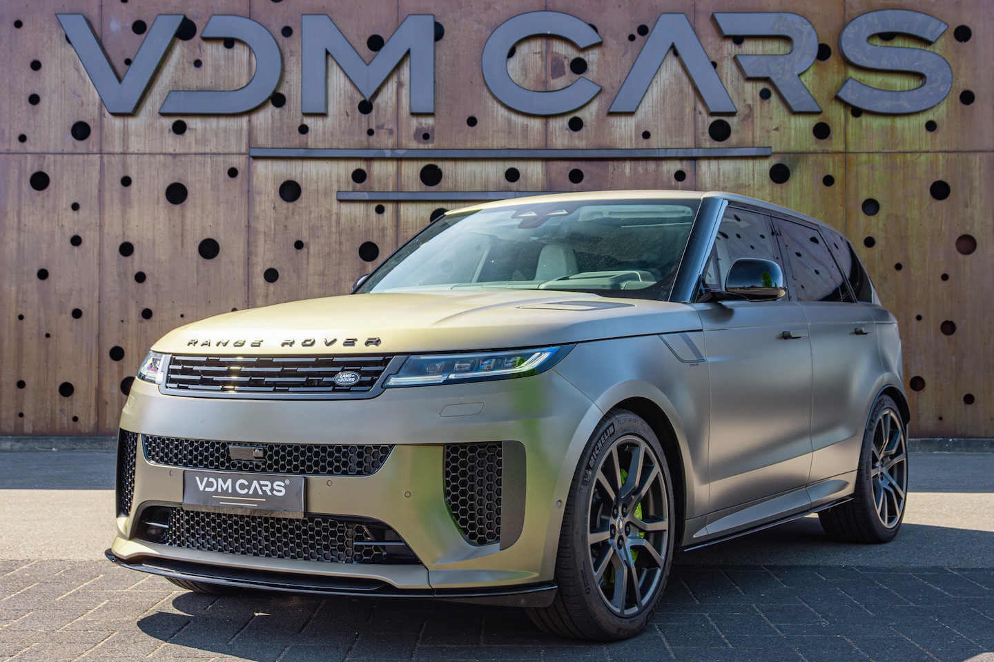 Land Rover Range Rover Sport - 4.4 P635 SV Edition One Carbon Bronze | FULL PPF | Carbon Stoelen | Massage | Pano | 23" C - AutoWereld.nl