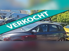 Kia Cee'd - LET OP MOTOR DEFECT 1.4 CVVT X-tra