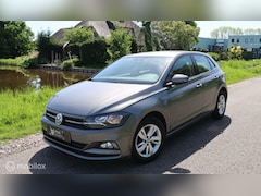 Volkswagen Polo - 1.0 TSI DSG / Comfortline / Navi / Carplay