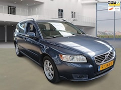 Volvo V50 - 1.8 Kinetic * AIRCO / CRUISE CONTROL / TREKHAAK