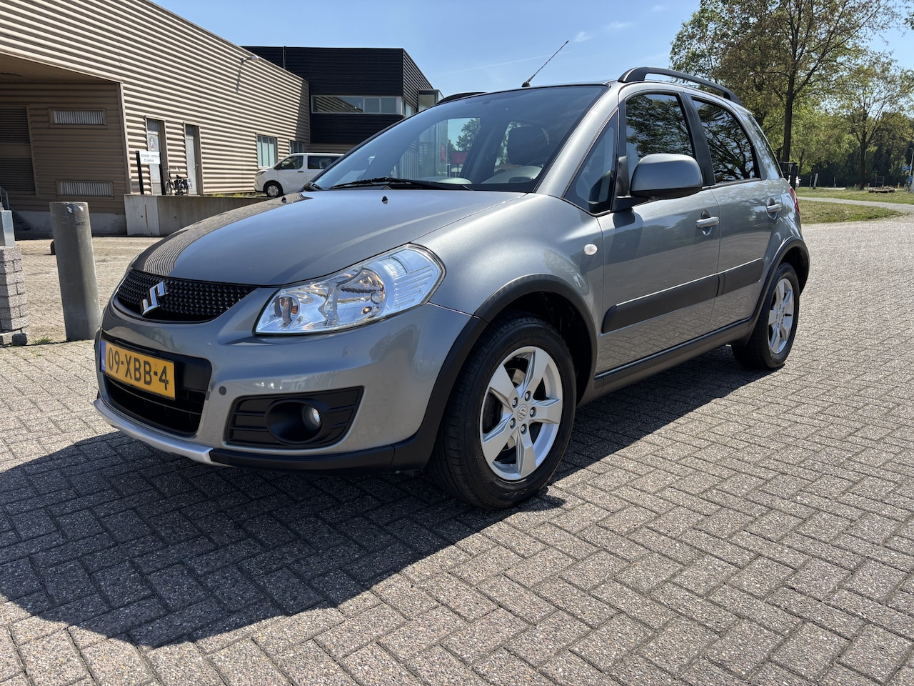 Suzuki SX4 - 1.6 Exclusive Automaat [ ecc,audio,lmv,pdc,trekhaak ] - AutoWereld.nl