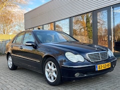Mercedes-Benz C-klasse - 200 K. Elegance AUTOMAAT 133.200 km NAP Cruise Leer
