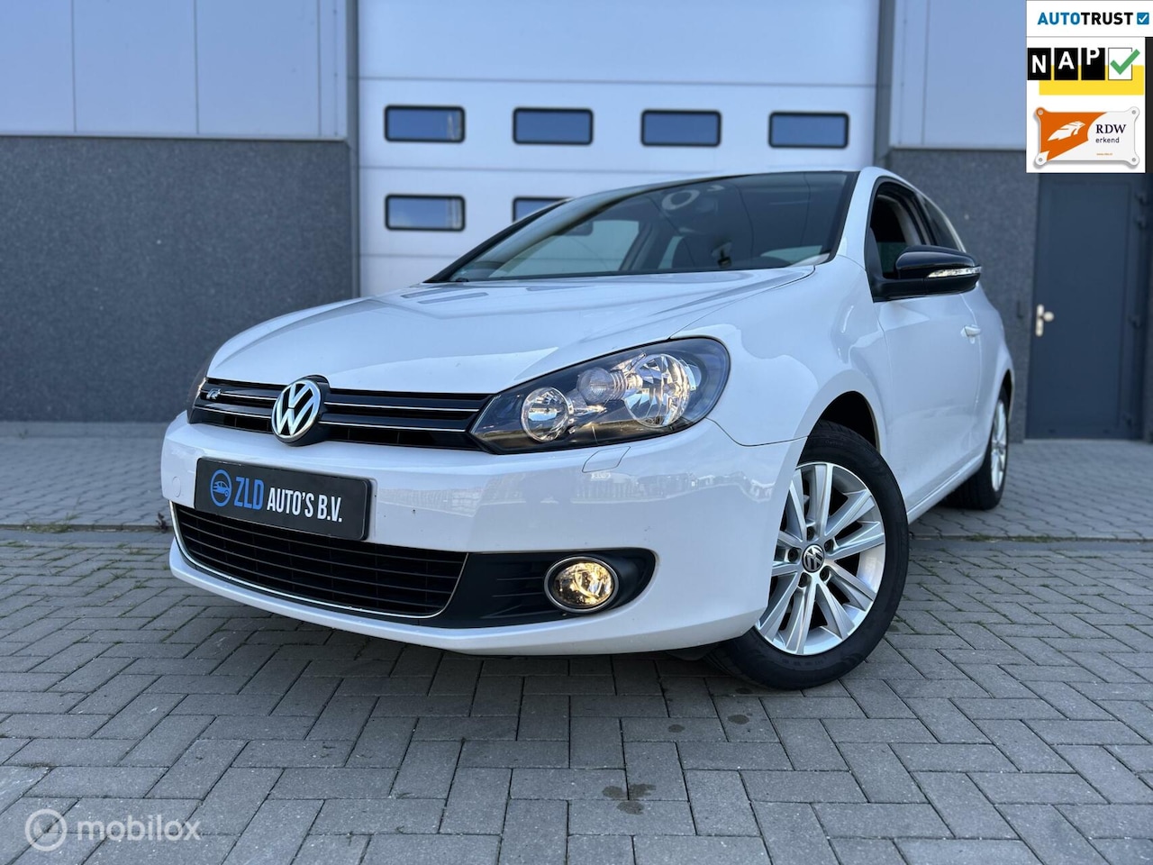 Volkswagen Golf - 1.4 Style/R-LINE-CRUISE CONTR./APK/STOELV. - AutoWereld.nl