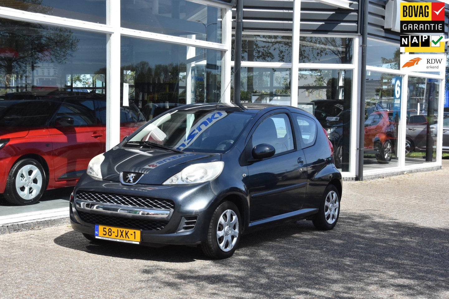 Peugeot 107 - 1.0-12V Sublime RIJKLAAR! 1 Jaar garantie - AutoWereld.nl