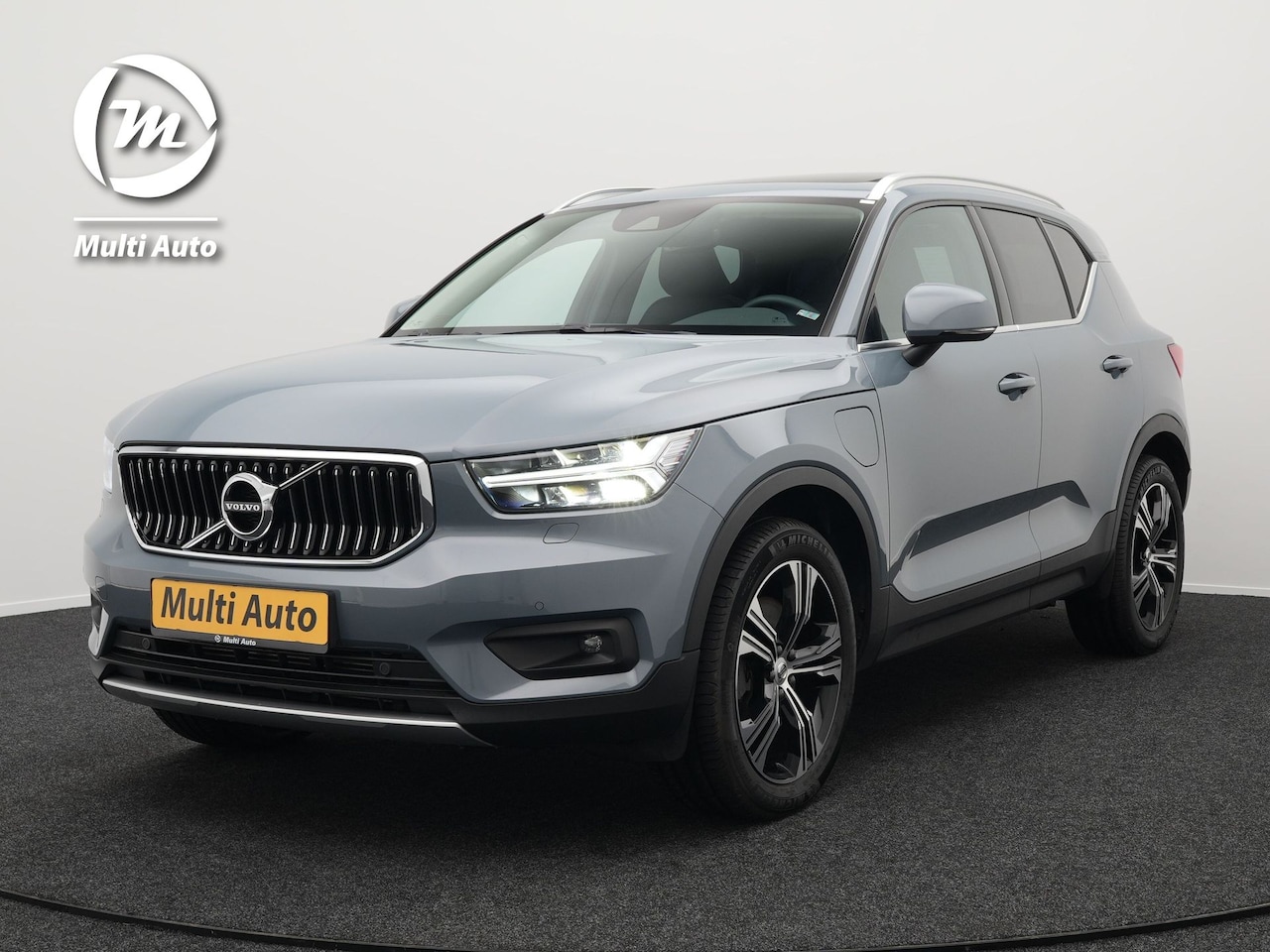 Volvo XC40 - T5 Recharge Inscription Plug in Hybrid 261pk PHEV | Panodak | Trekhaak af Fabriek | Ledere - AutoWereld.nl