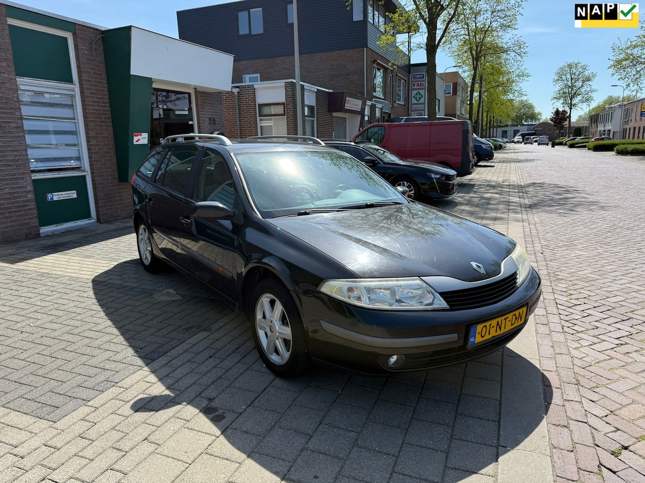 Renault Laguna Grand Tour - 1.8-16V Elective NAVI/CLIMA/AUTOMAAT. - AutoWereld.nl
