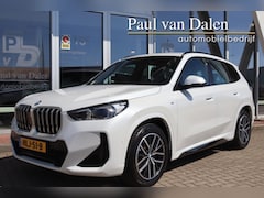 BMW X1 - (u11) 1.8i SDRIVE AUTOMAAT M-SPORT SHADOW LINE Navi | Cruise | Camera | Sfeerverl. | Keyle