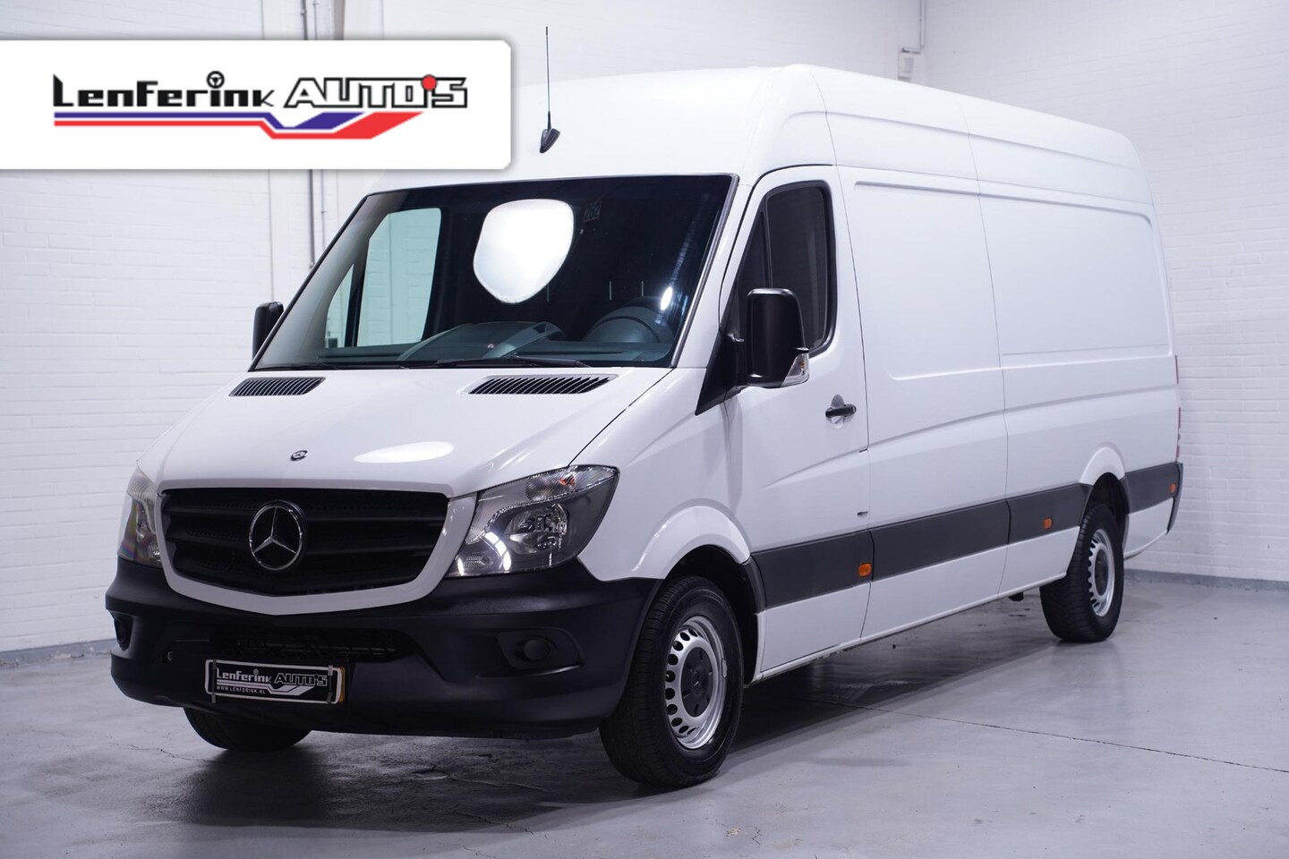 Mercedes-Benz Sprinter - 316 CDI 163 pk Aut. L3H2 Navi, Camera Trekhaak met Opstap, Cruise Control, Laadruimte Pakk - AutoWereld.nl