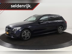 Mercedes-Benz C-klasse - 300e AMG | Panoramadak | Stoelverwarming | 360 camera | Trekhaak | Carplay | Dodehoek dete