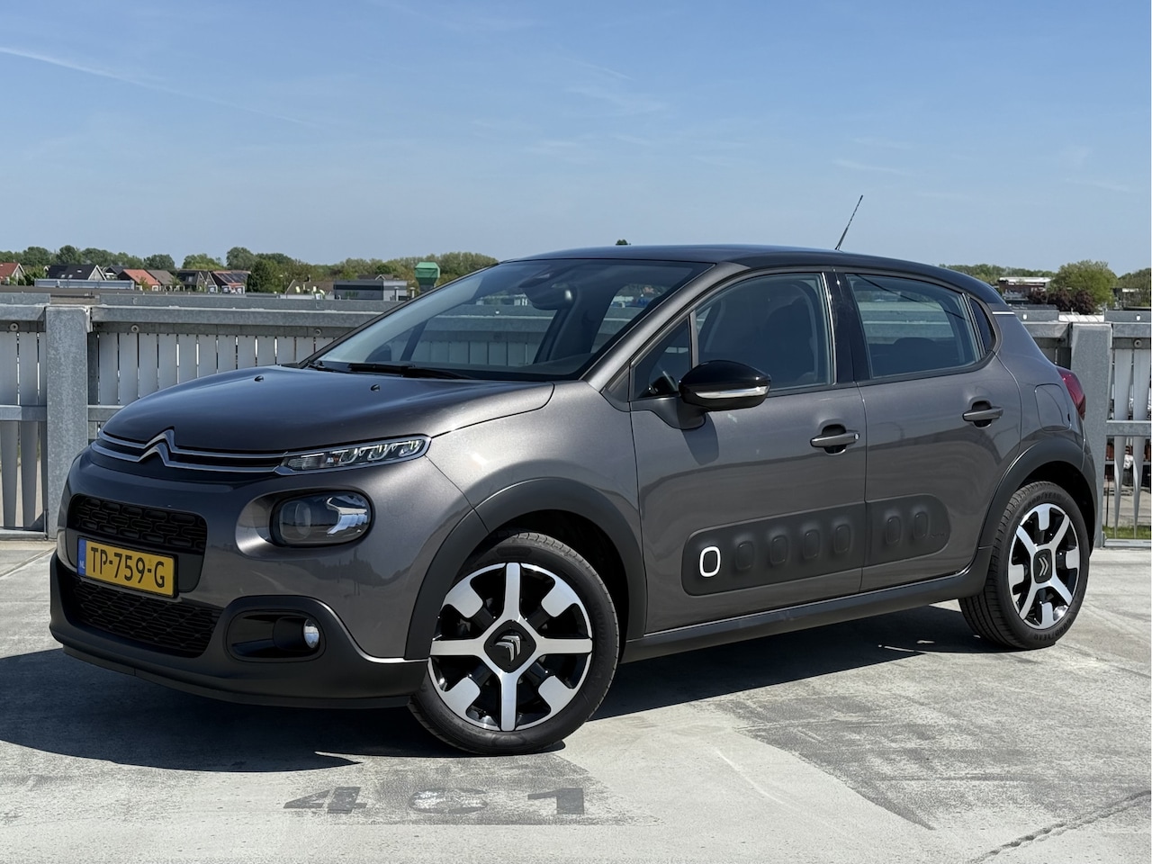 Citroën C3 - 1.2 82pk Shine | Clima | Navi | NAP | Carplay - AutoWereld.nl