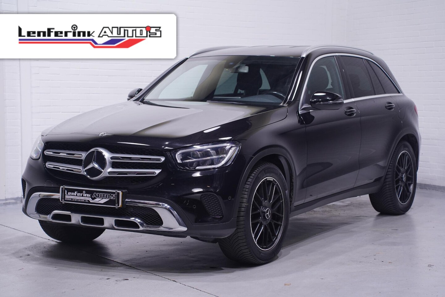 Mercedes-Benz GLC-klasse - 200 Business Solution Limited led verlichting navigatie 19-inch lmv lederen-comfortstoelen - AutoWereld.nl
