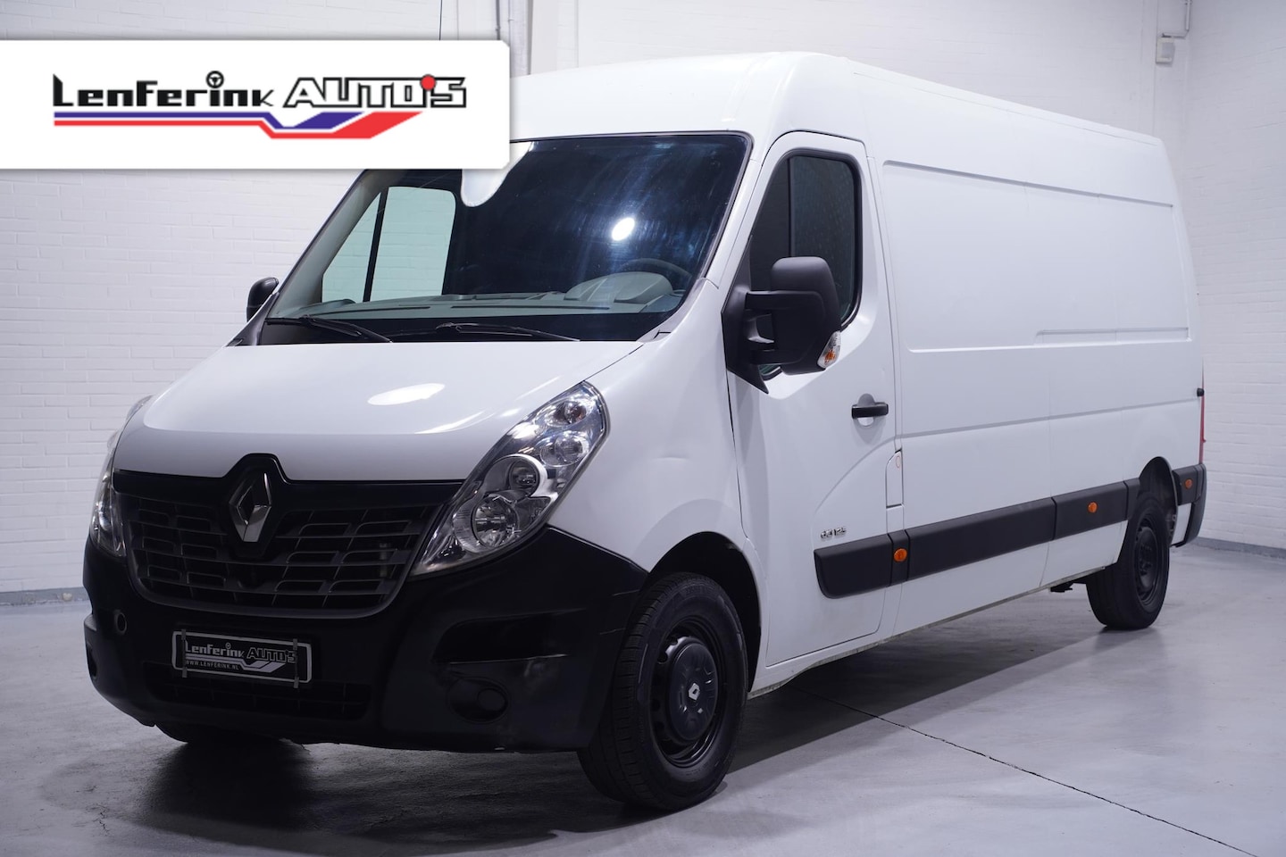 Renault Master - 2.3 dCi 125 pk L3H2 Airco, Camera Cruise Control, PDC achter, 3-Zits - AutoWereld.nl