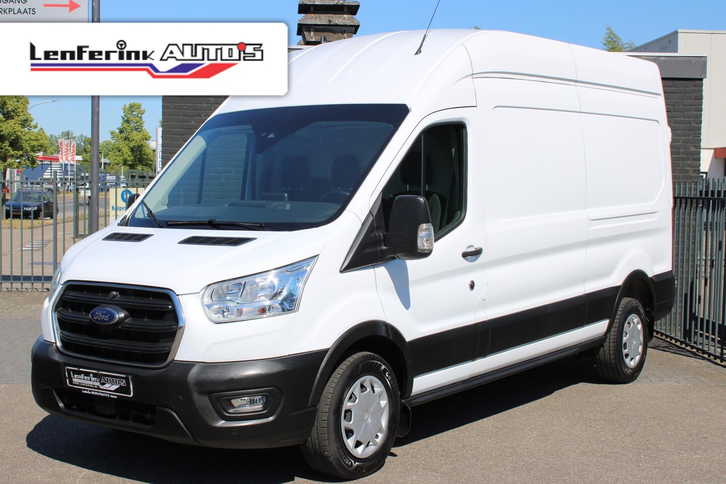 Ford Transit - 2.0 TDCi 130 pk L3H3 Navi, Camera, DAB+ Lane & Side Assist, Laadruimte Pakket, PDC V+A, 3- - AutoWereld.nl