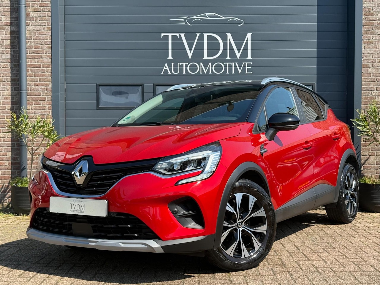 Renault Captur - 1.0 TCe 90 LIMITED Navi, Camera, Stoel\Stuurverw - AutoWereld.nl