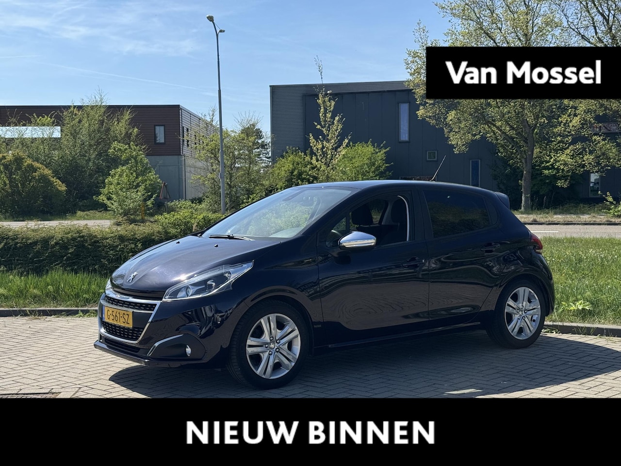 Peugeot 208 - Signature - AutoWereld.nl