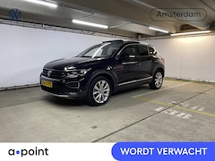 Volkswagen T-Roc - 1.5 TSI Sport 150 pk Automaat (DSG) | Navigatie via App | Panoramadak | Parkeersensoren |
