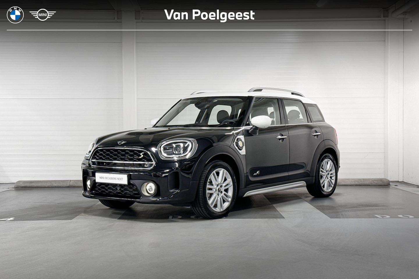 MINI Countryman - SE ALL4 | Stoelverwarming | Park Distance Control | Achteruitrijcamera - AutoWereld.nl