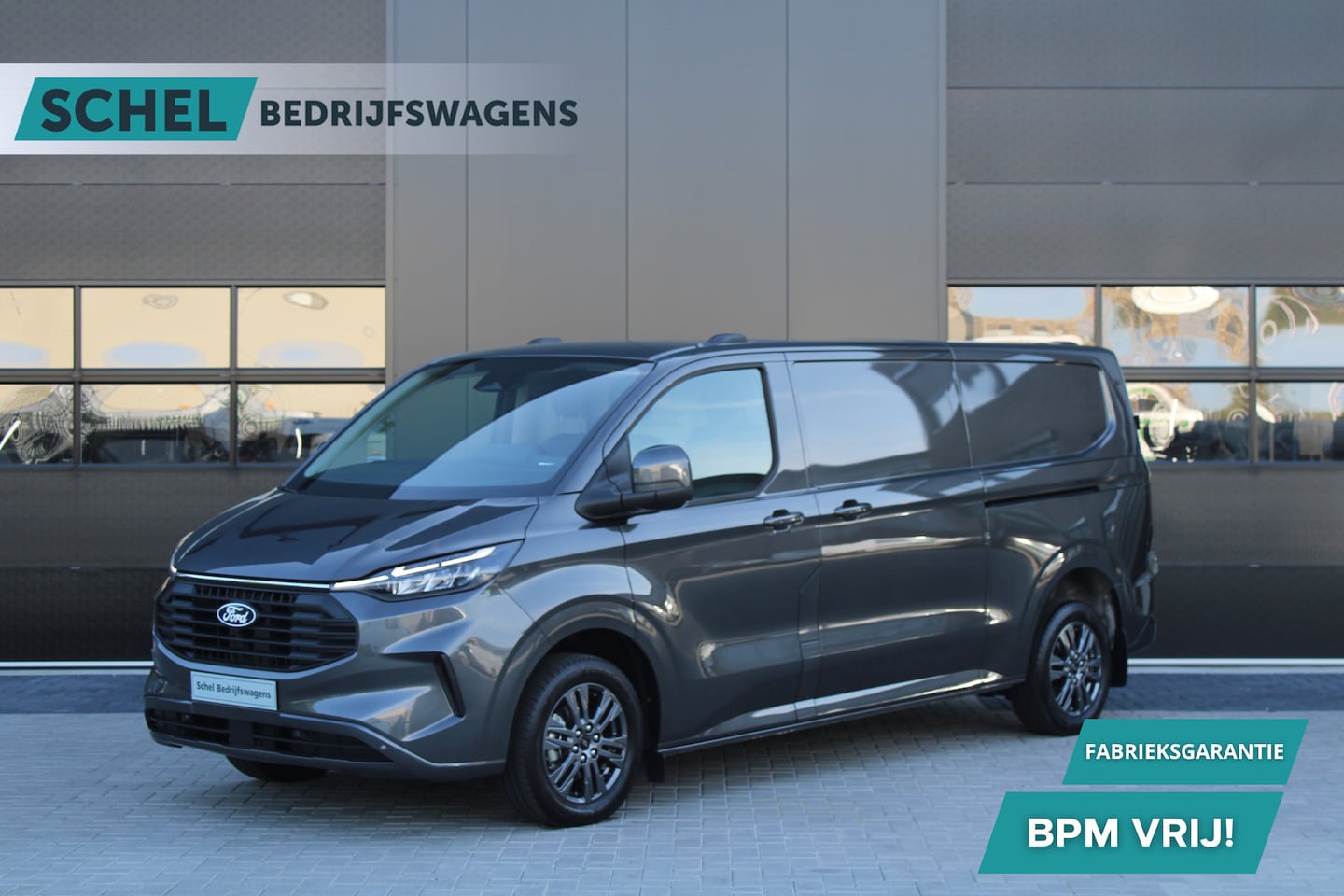 Ford Transit Custom - 320 2.0 TDCI L2H1 Limited 170pk - 2x Schuifdeur - Adaptive Cruise - Verwarmd stuur - Blind - AutoWereld.nl