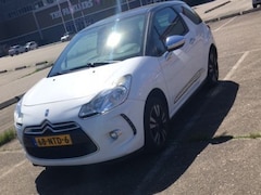 Citroën DS3 - 1.6 So Chic met stoelverwarming + trekhaak en zwart leren bekleding