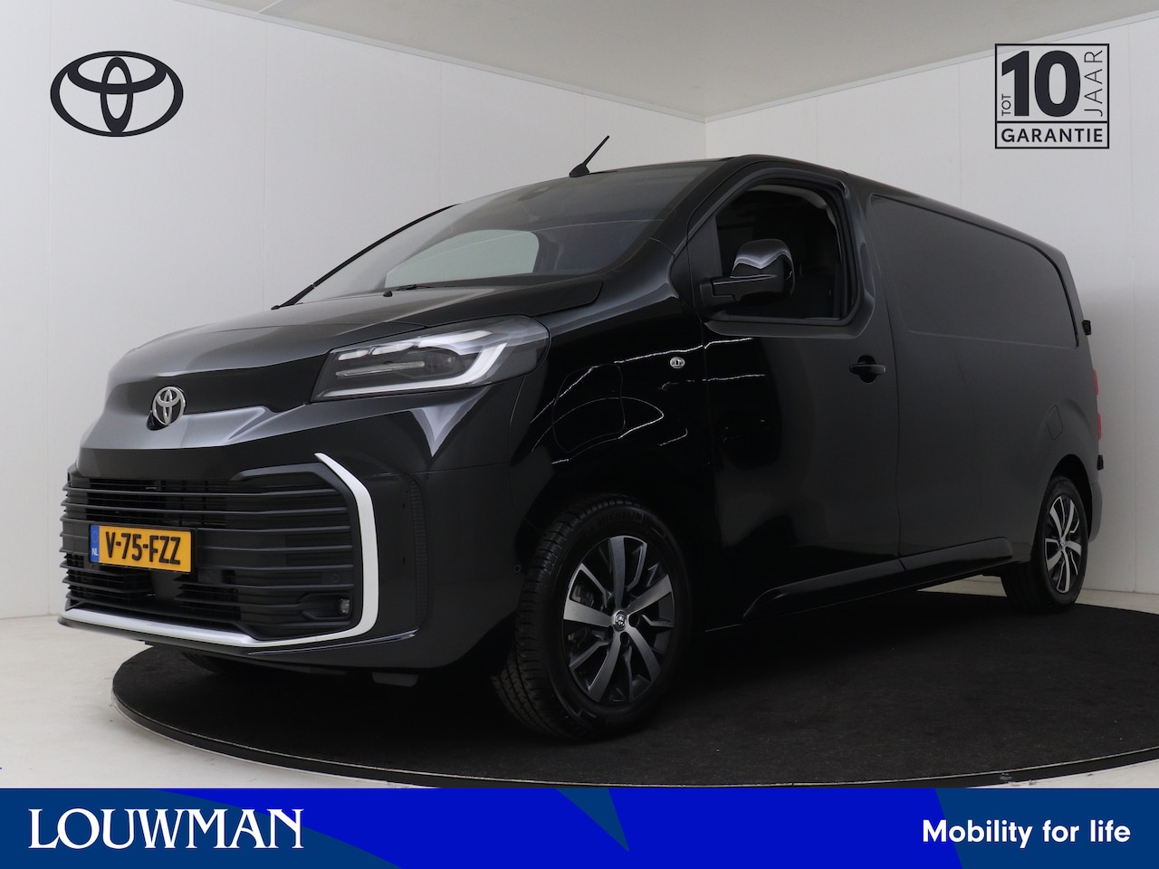 Toyota ProAce Electric Worker - Professional Extra Range 75 kWh | Comfort tussenwand zonder ruit, bekleed | Professional L - AutoWereld.nl