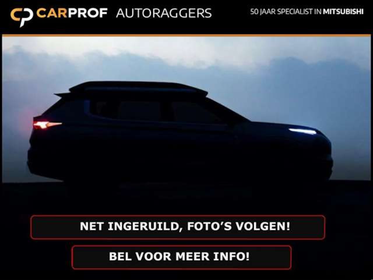 Mitsubishi Outlander - 2.4 PHEV Instyle | Leer | Schuifdak | Trekhaak - AutoWereld.nl