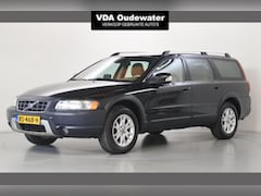 Volvo XC70 - 2.4 D5 185pk AWD Automaat Momentum Trekhaak Cross Country
