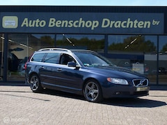 Volvo V70 - 2.4 D5 215 Aut6 Leer Xenon Clima Pdc V+A Elec stoel