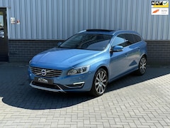 Volvo V60 - 2.4 D6 Twin Engine Summum |Pano|Navi|Leder|
