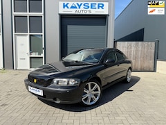 Volvo S60 - 2.4 AUT 18" LM Cruise Airco Trekhaak Leder Sportuitlaat