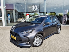 Toyota Yaris - 1.5 Hybrid 115 Active Plus | Sensoren v/a | Stoelverwarming