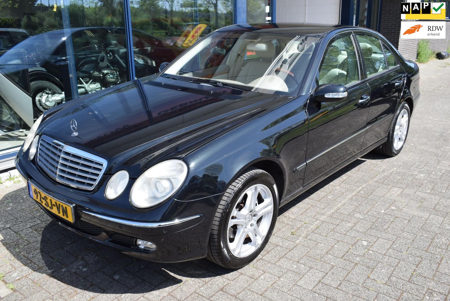 Mercedes-Benz E-klasse - 200 K. Elegance automaat - AutoWereld.nl
