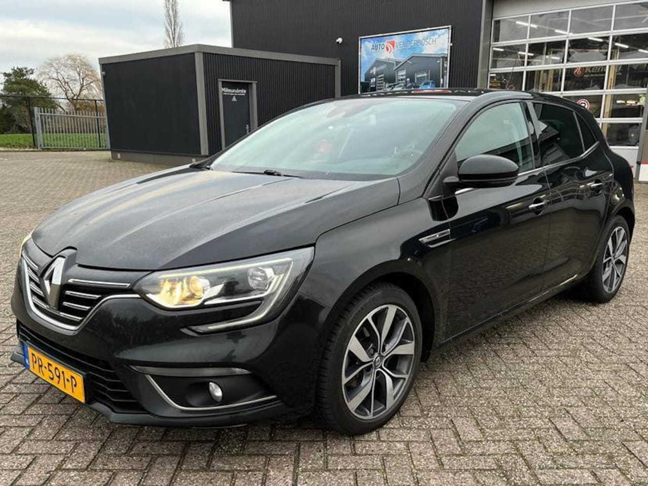 Renault Mégane - 1.5 dCi Bose 110pk | Automaat | - AutoWereld.nl