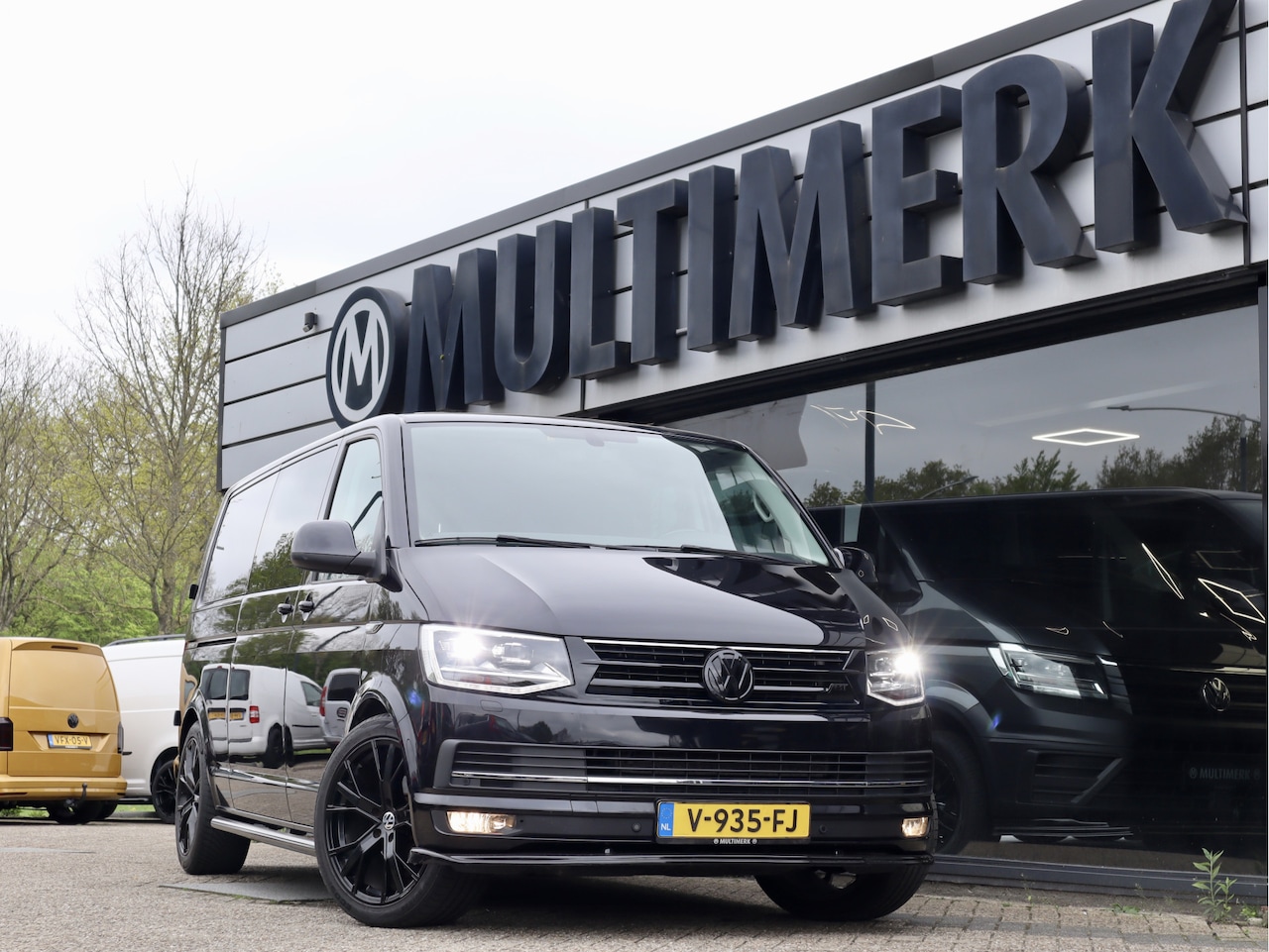 Volkswagen Transporter - 2.0 TDI 150PK DSG LUXE DUBBELE CABINE - AutoWereld.nl