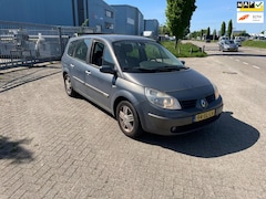Renault Grand Scénic - 2.0-16V Privilège Luxe Automaat