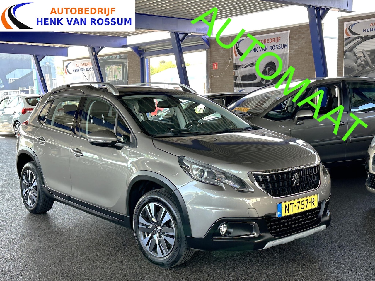 Peugeot 2008 - 1.2 PureTech Allure Automaat | Pano | Carplay | Camera | Clima | NAP. - AutoWereld.nl