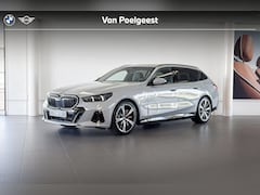 BMW 5-serie Touring - 530e M Sport Edition | M Sport Pro | Innovation Pack | Travel Pack | Comfort Pack