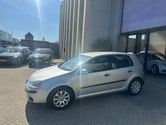 Volkswagen Golf - 1.6 FSI Comfortline LEUKE AUTO INRUIL MOGELIJK