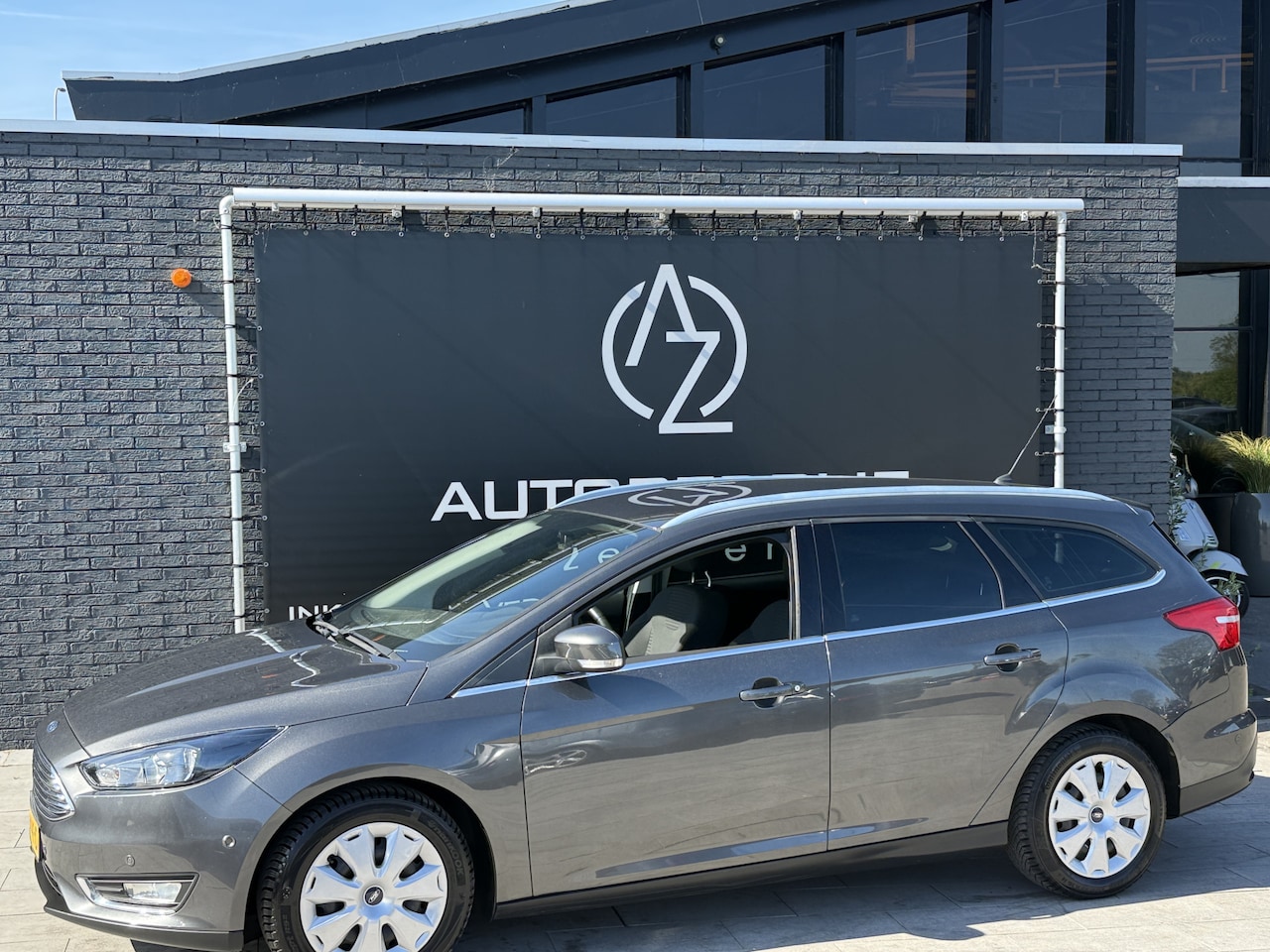 Ford Focus Wagon - 1.0 Titanium 1.0 Titanium - AutoWereld.nl