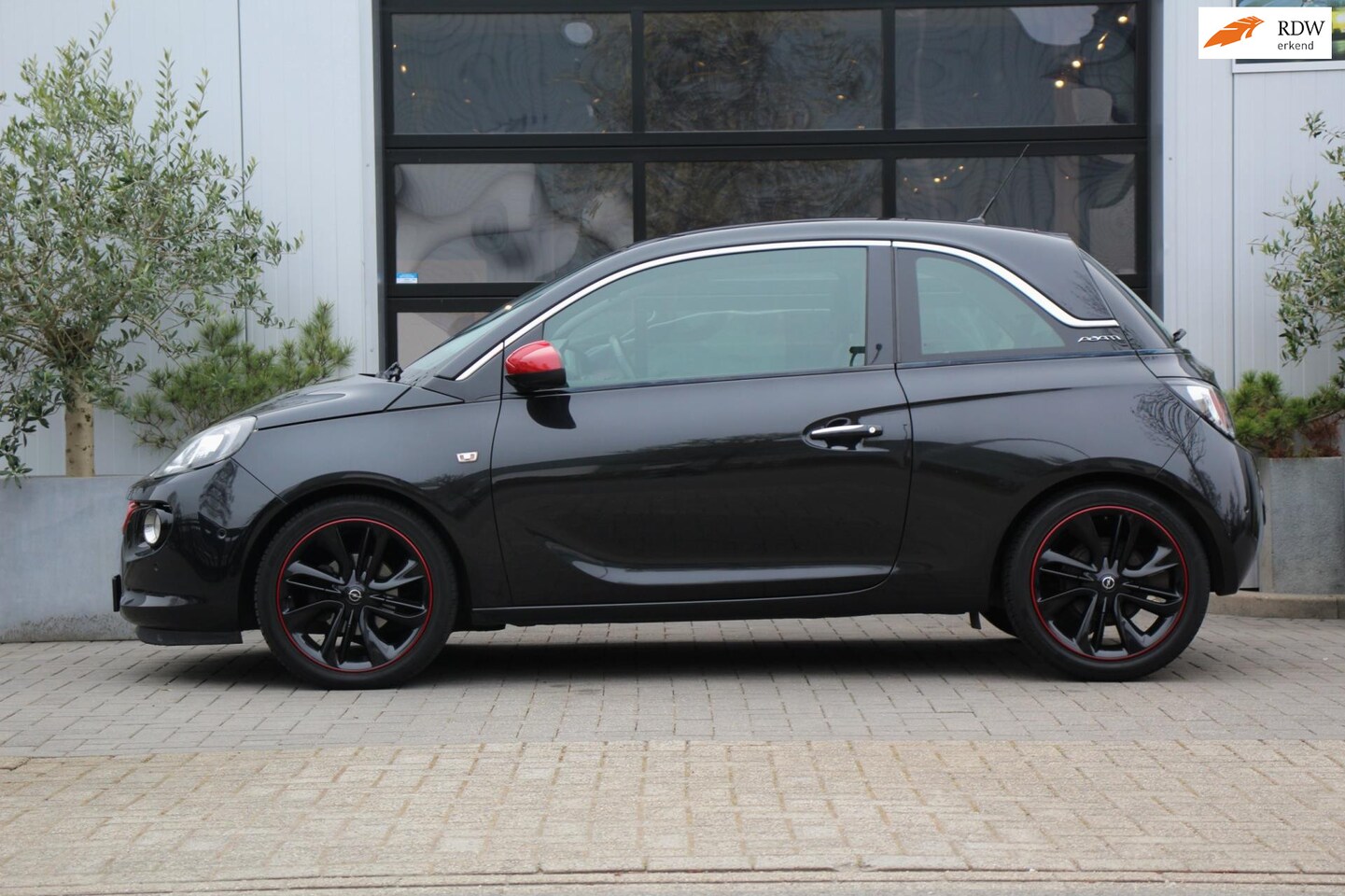 Opel ADAM - 1.4 Jam - PANO - CRUISE - PDC RONDOM - LEDER - 17INCH - AutoWereld.nl