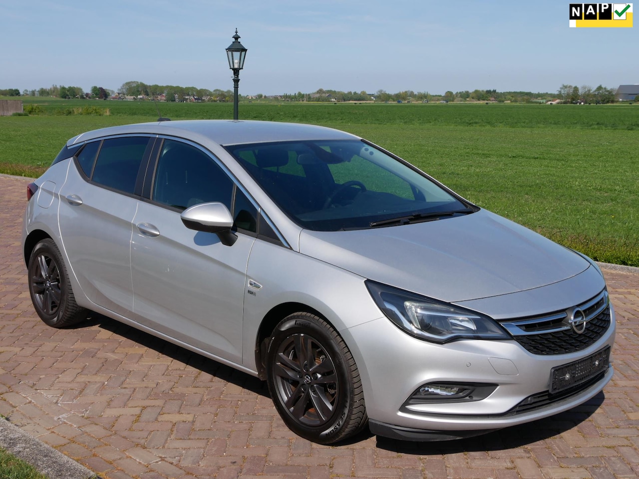 Opel Astra - 1.6 CDTI Business 120 YEAR CLIMA NAVI LED ** MARGE CAR ** - AutoWereld.nl