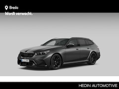 BMW 5-serie Touring - M5 | M Drivers Package | Trekhaak | Bowers & Wilkins Surround Sound System | Stuurwielverw